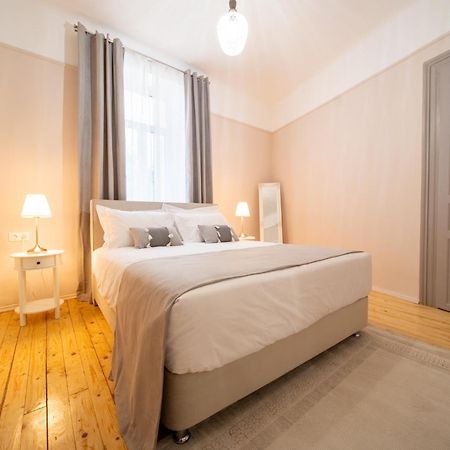 Oikia Tripodon Apartment Athens Ngoại thất bức ảnh