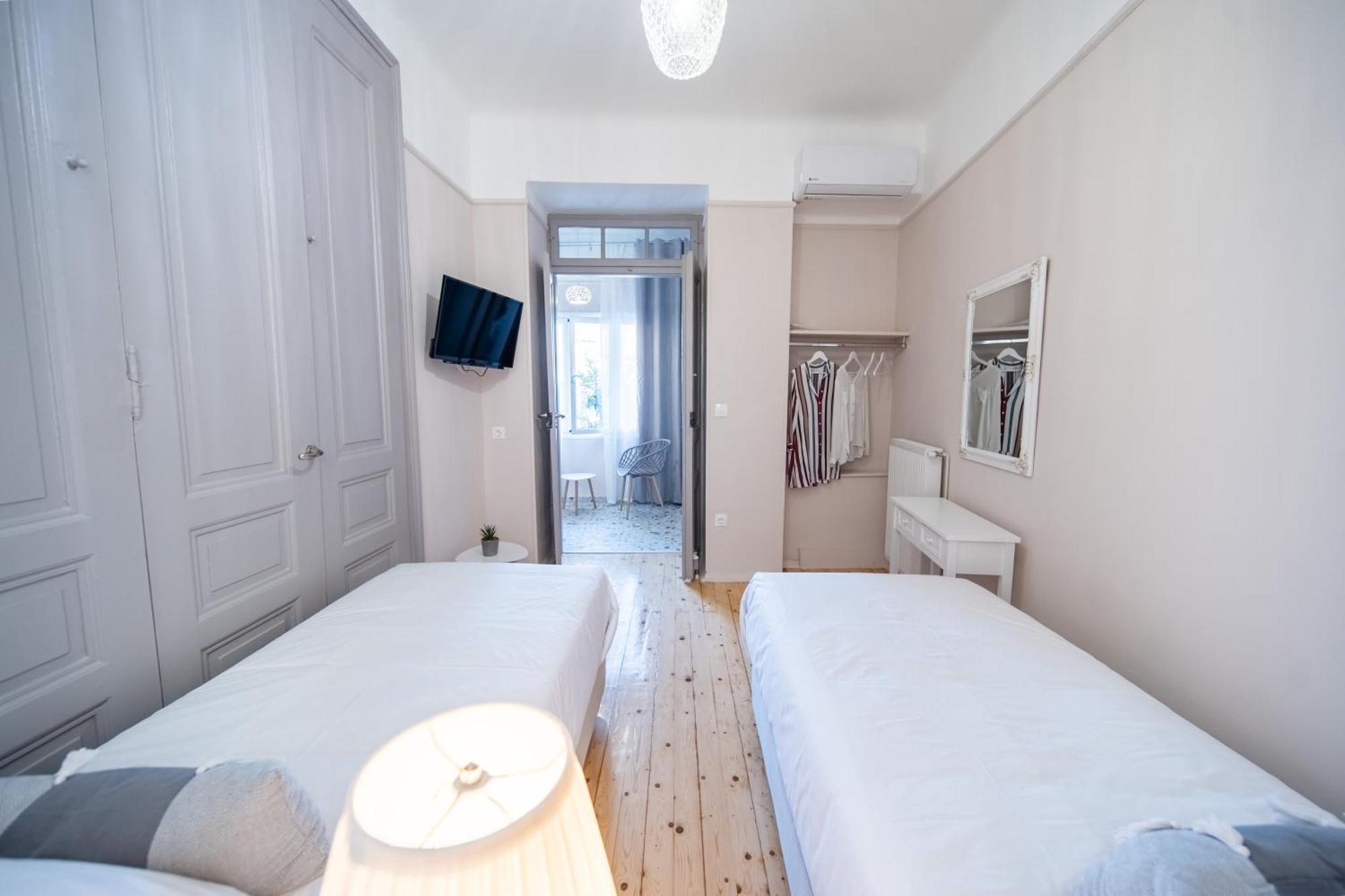 Oikia Tripodon Apartment Athens Ngoại thất bức ảnh