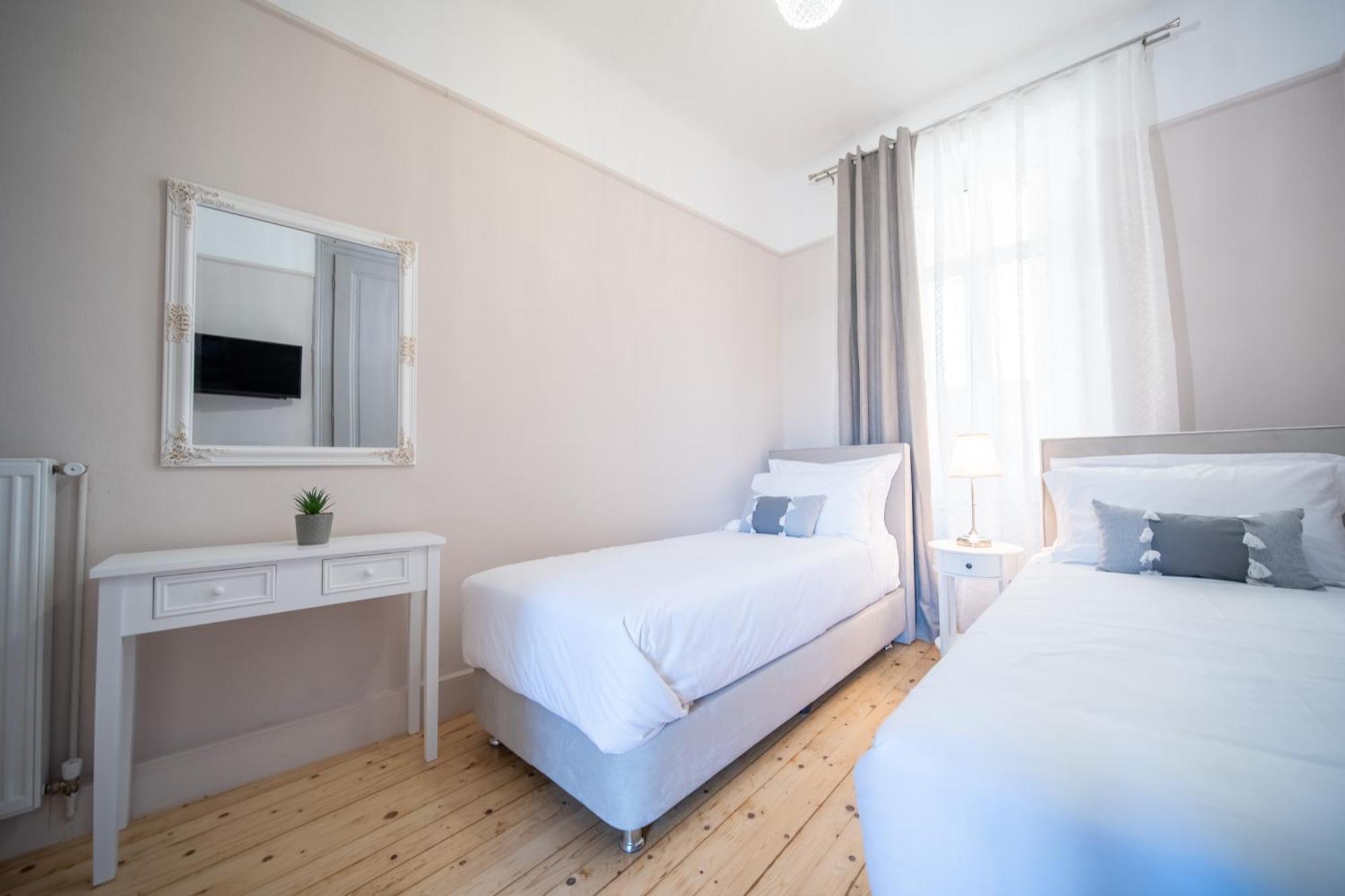 Oikia Tripodon Apartment Athens Ngoại thất bức ảnh